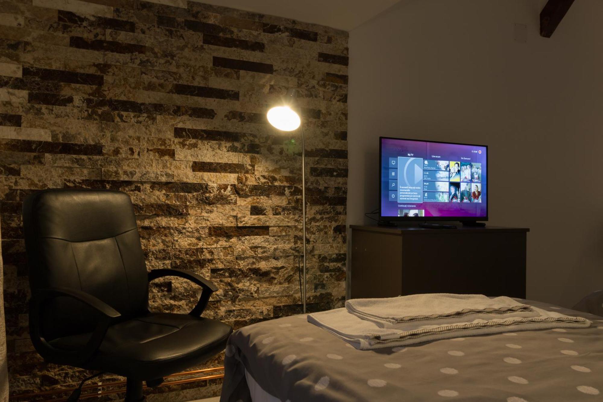 Apartment 3,14