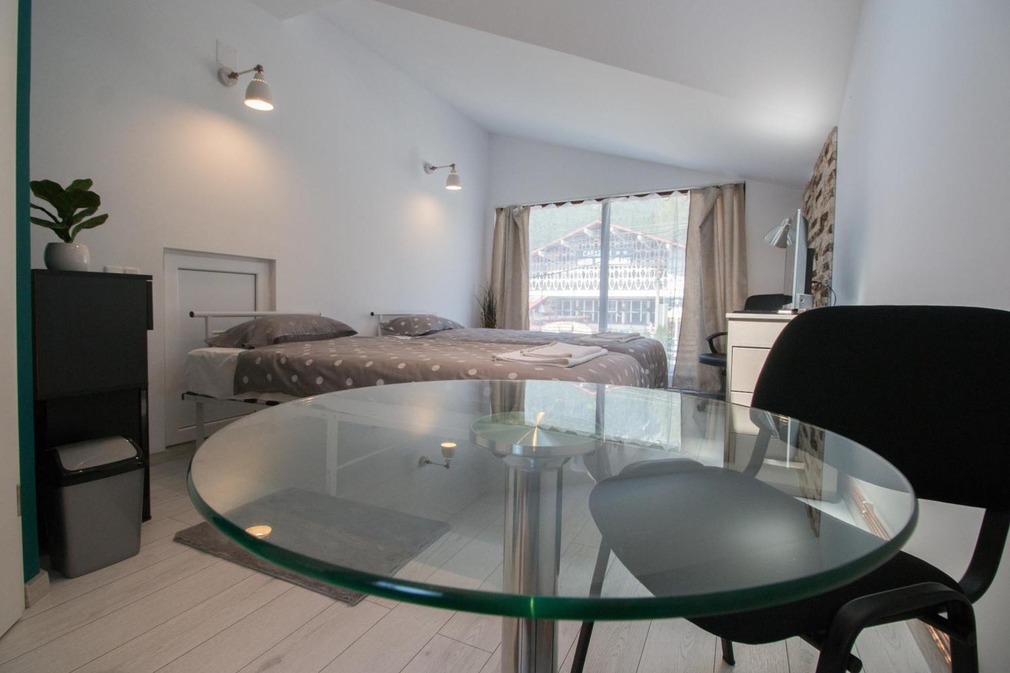 Apartment 3,14